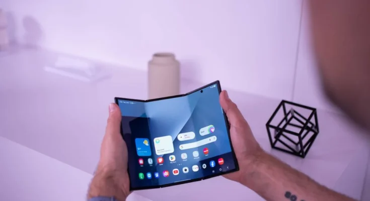 Some Galaxy Z TriFold inner displays are breaking alarmingly fast